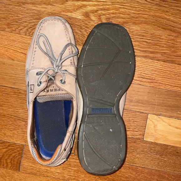 Sperry boat shoes, size 9 - Picture 3 of 4